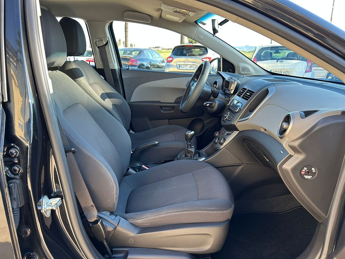 CHEVROLET AVEO 1.2 SPANISH LHD IN SPAIN ONLY 49000 MILES SUPERB 2012